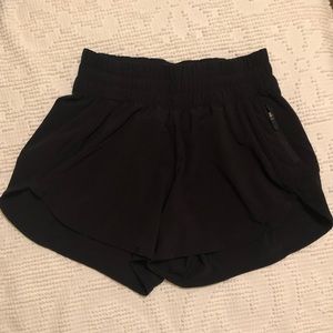 Lululemon Stretch 4” Tracker Shorts